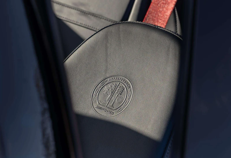 Mercedes-Benz C 43 AMG 4Matic+ , снимка 8 - Автомобили и джипове - 52755372