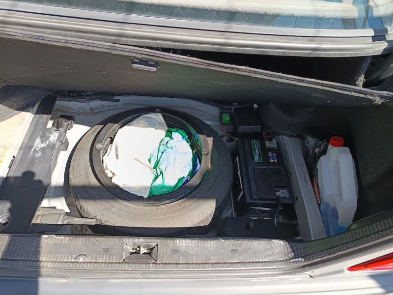 Mercedes-Benz C 180 Gas, снимка 8 - Автомобили и джипове - 52757480