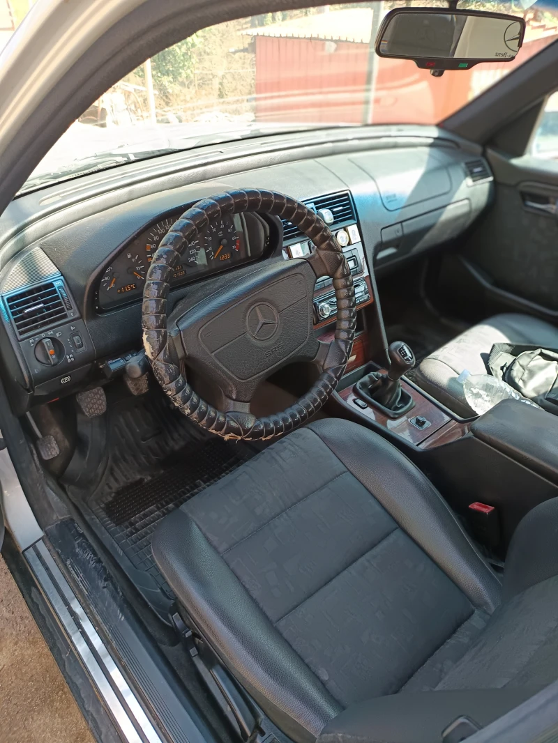 Mercedes-Benz C 180 Gas, снимка 11 - Автомобили и джипове - 52757480