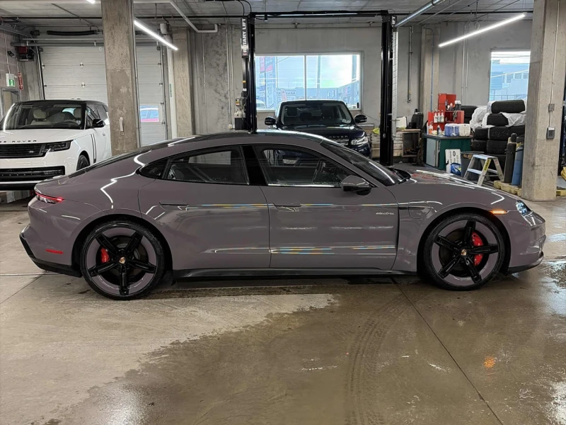 Porsche Taycan CARFAX* АВТОФИНАНСИРАНЕ БЕЗ ПЪРВОНАЧАЛНА ВНОСКА, снимка 3 - Автомобили и джипове - 53056352