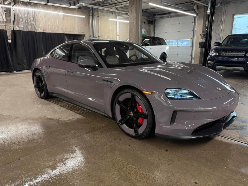 Porsche Taycan CARFAX* АВТОФИНАНСИРАНЕ БЕЗ ПЪРВОНАЧАЛНА ВНОСКА, снимка 12 - Автомобили и джипове - 53056352