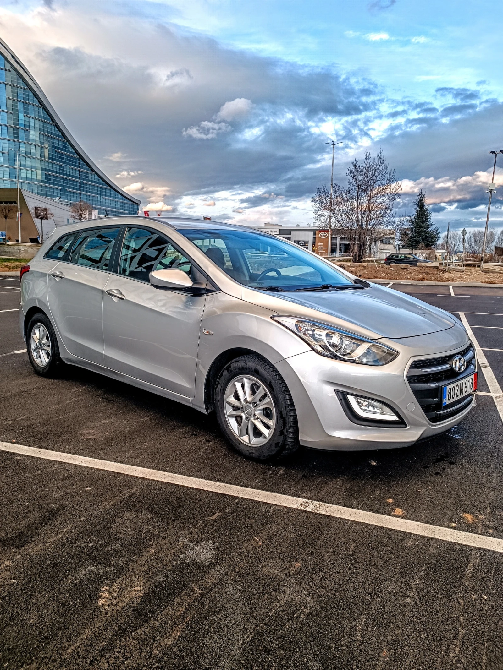 Hyundai I30 1.6 CRDI АВТОМАТИК | ВСИЧКИ ЕКСТРИ | ПОДГРЕВ | LED, снимка 1