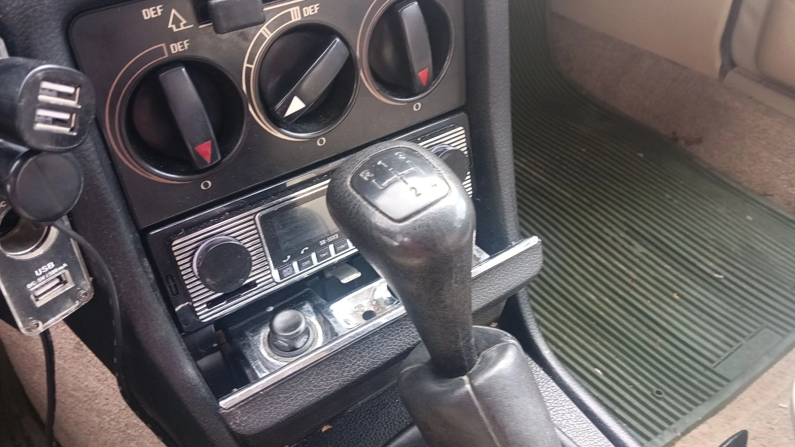 Mercedes-Benz 123 Бензинов в отлично състояние  | Mobile.bg — изображение 13