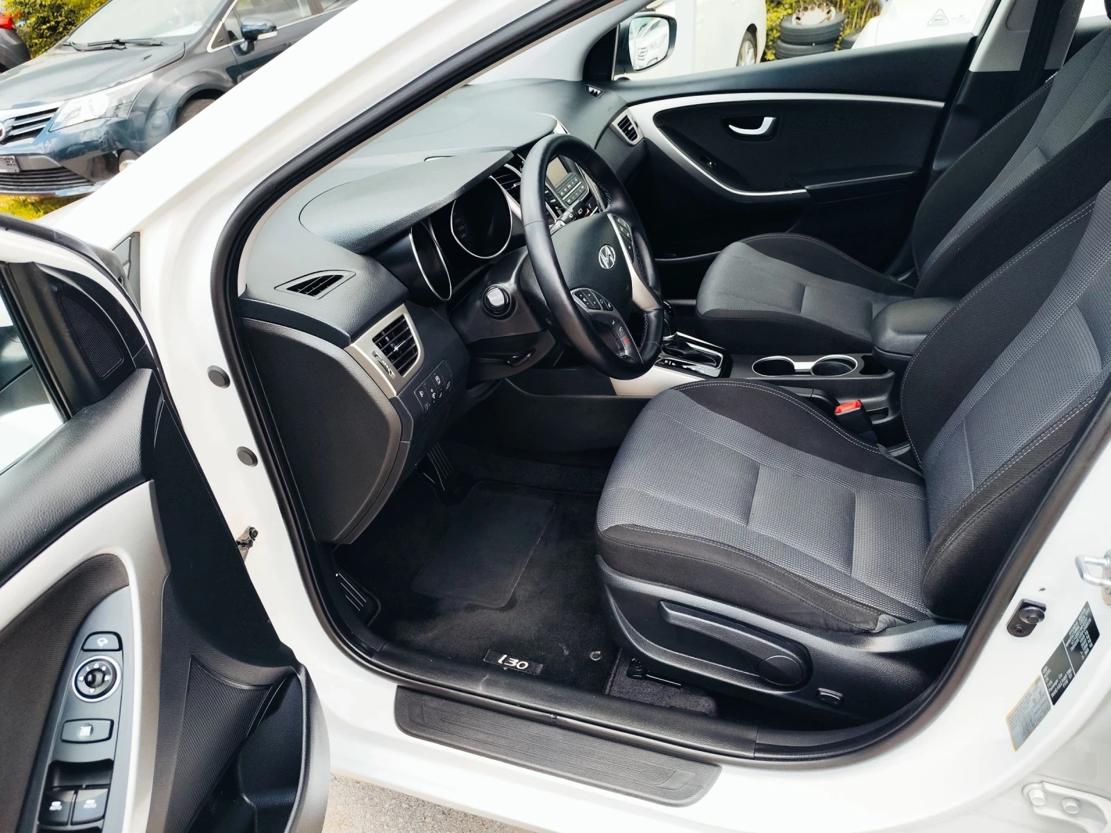 Hyundai I30 1.6 ��������� 136 �.�. | Mobile.bg � ����������� 14