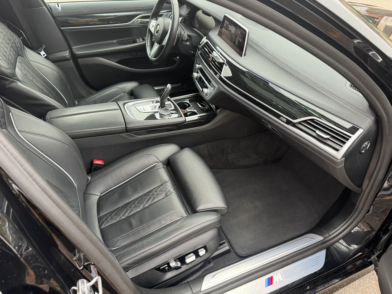 BMW 730 D xDrive ШВЕЙЦАРИЯ M SPORT - изображение 9