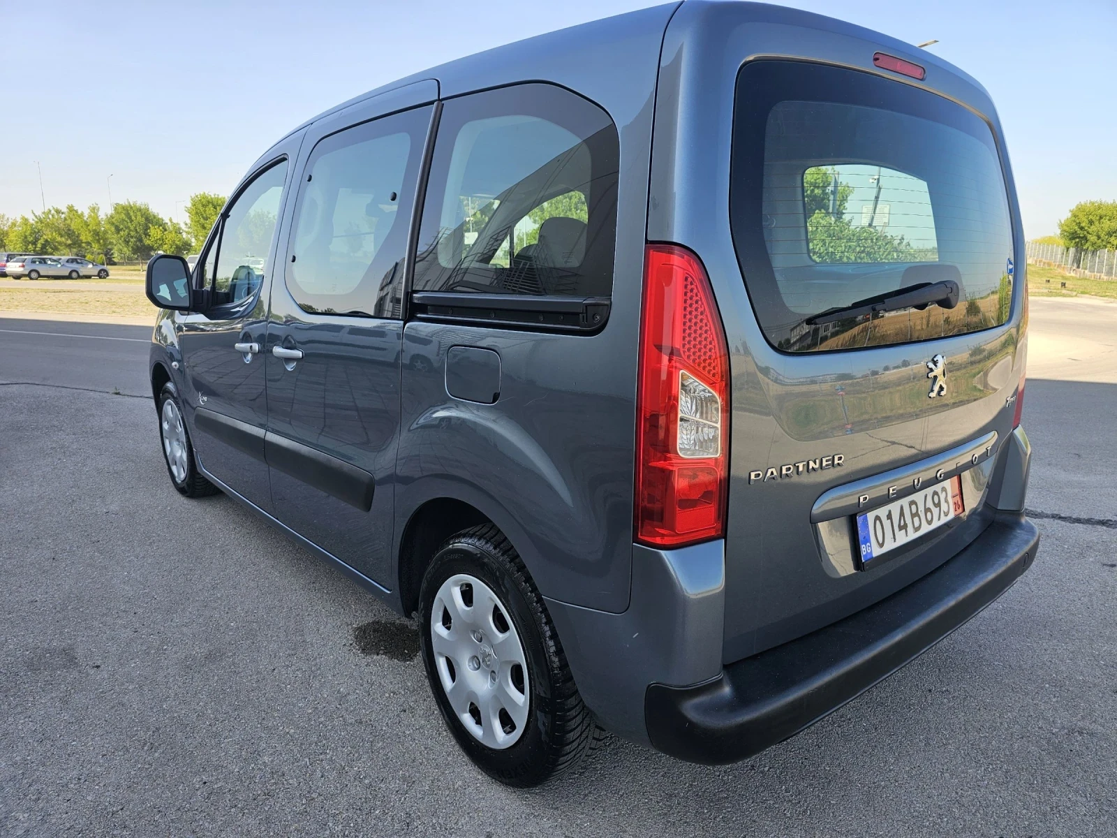Peugeot Partner 1.6hdi X-Line - изображение 7