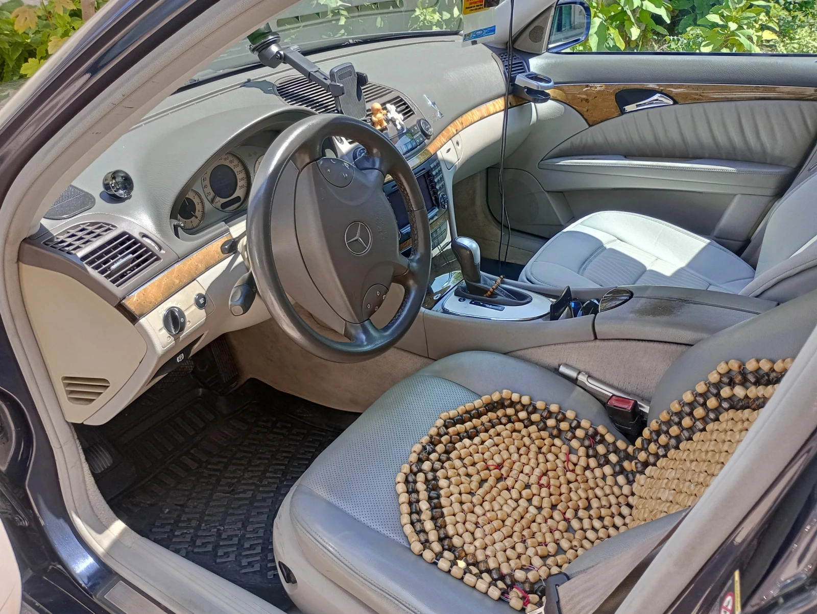 Mercedes-Benz E 320  - изображение 6