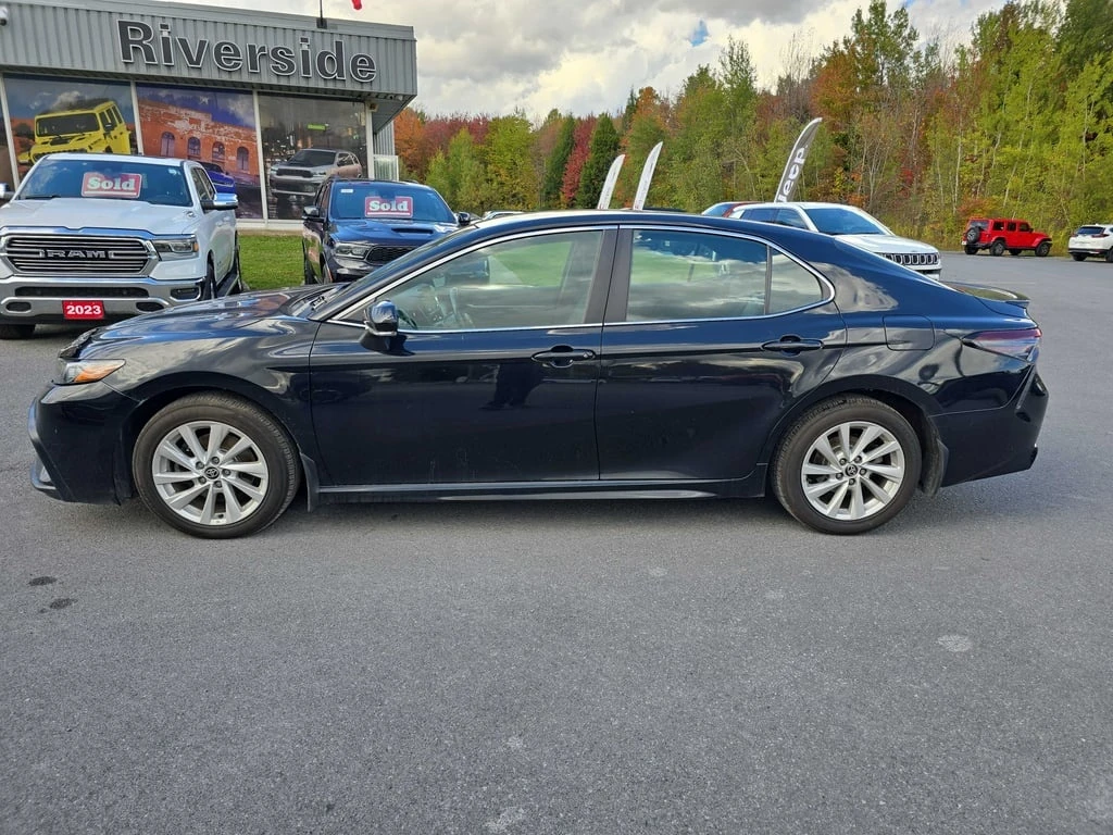Toyota Camry * SE * CARFAX * БЕЗ ПЪРВОНАЧАЛНА ВНОСКА - изображение 2