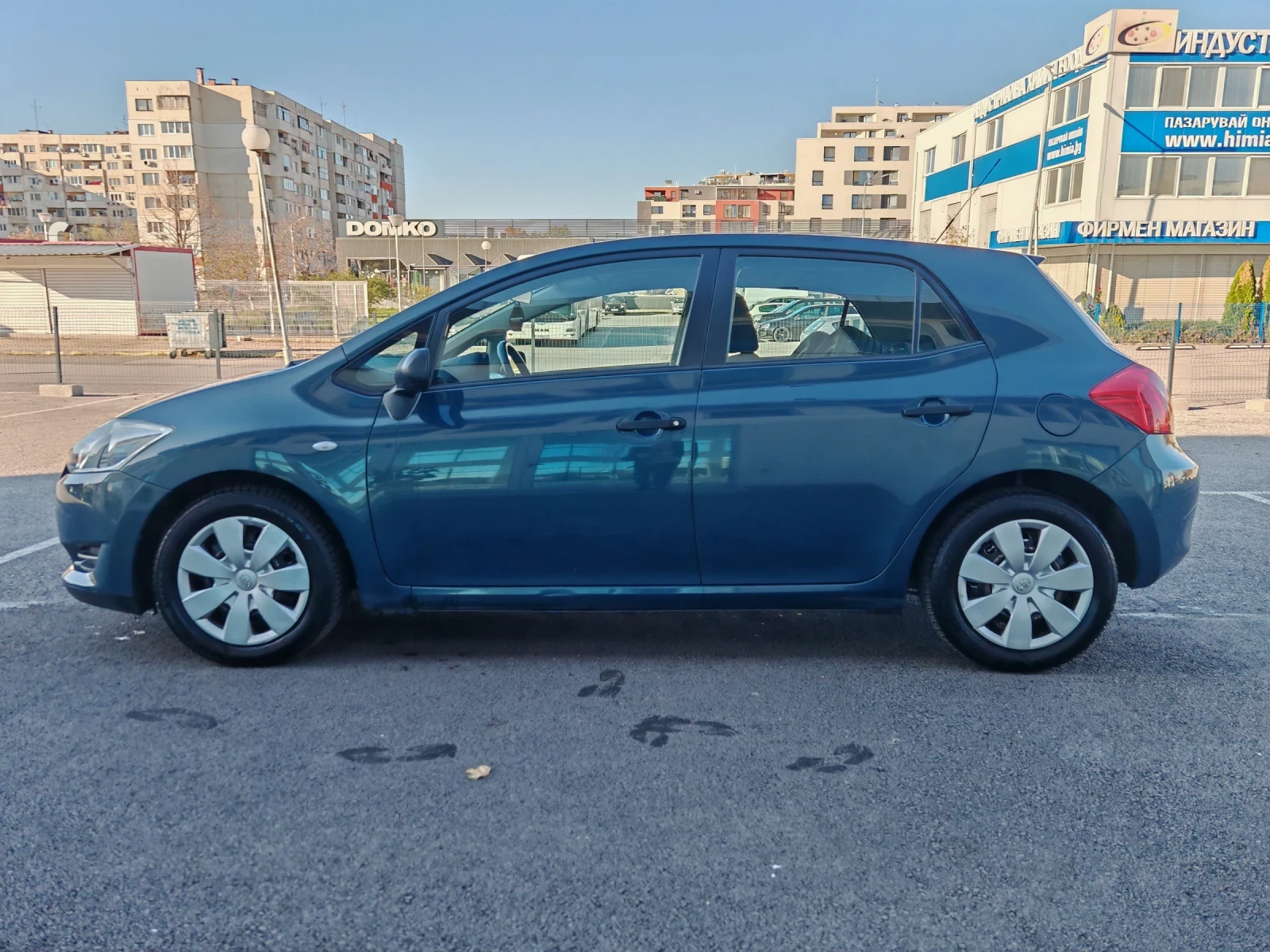 Toyota Auris 1.4/ 97к.с. /ТОП / ОБСЛУЖЕНА - изображение 6