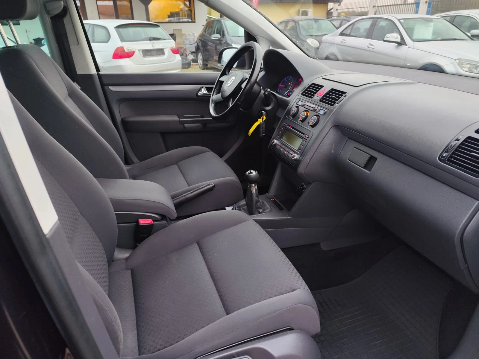 VW Touran 1.9  90 . | Mobile.bg   12