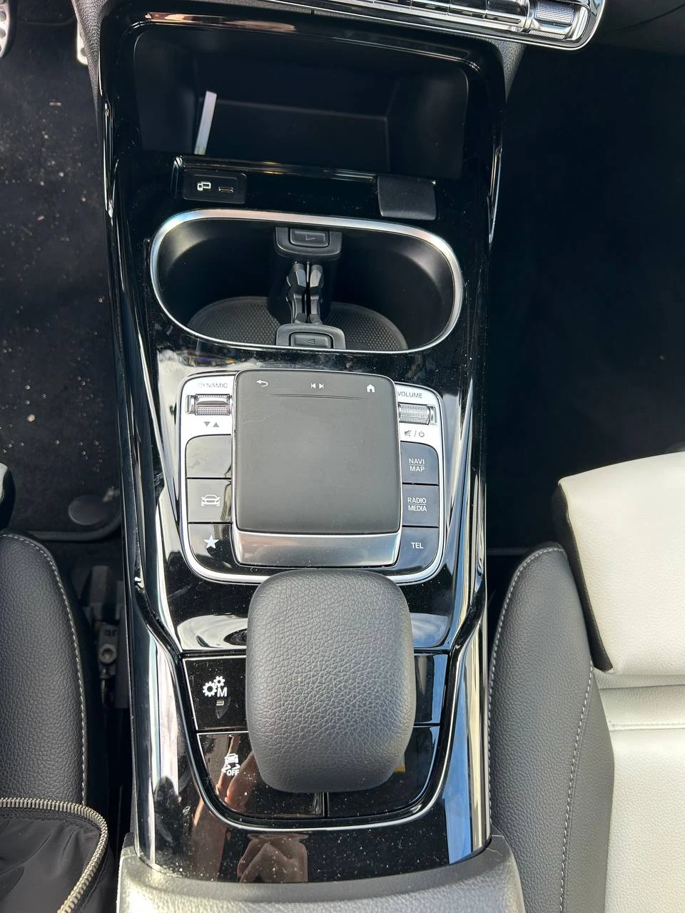 Mercedes-Benz A 35 2020 Mercedes-Benz A-Class 35AMG | Mobile.bg   15