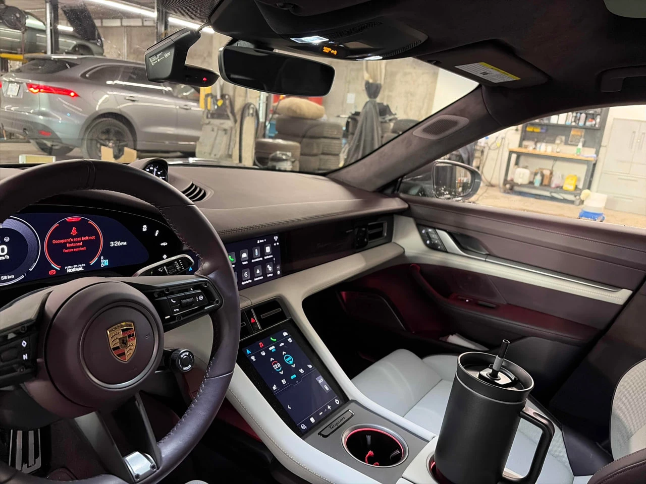 Porsche Taycan CARFAX* ��������������� ��� ������������ ������ | Mobile.bg � ����������� 15