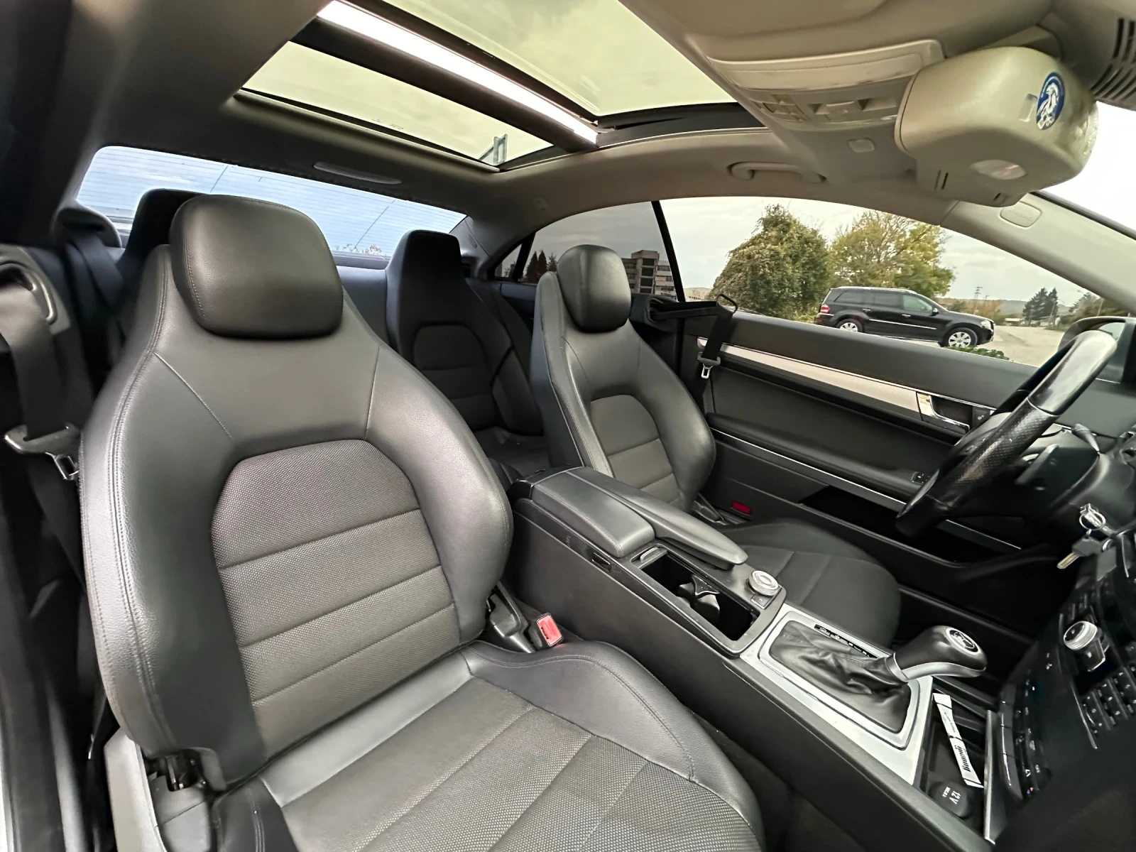 Mercedes-Benz E 350 COUPE - изображение 6