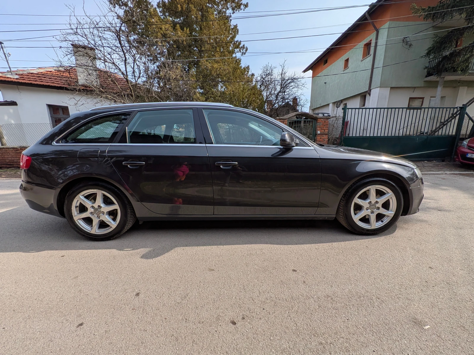 Audi A4 * RECARO* XENON* LED* NAVI* РЪЧКА!* ПОДГРЕВ* SPORT, снимка 9 - Автомобили и джипове - 53760361