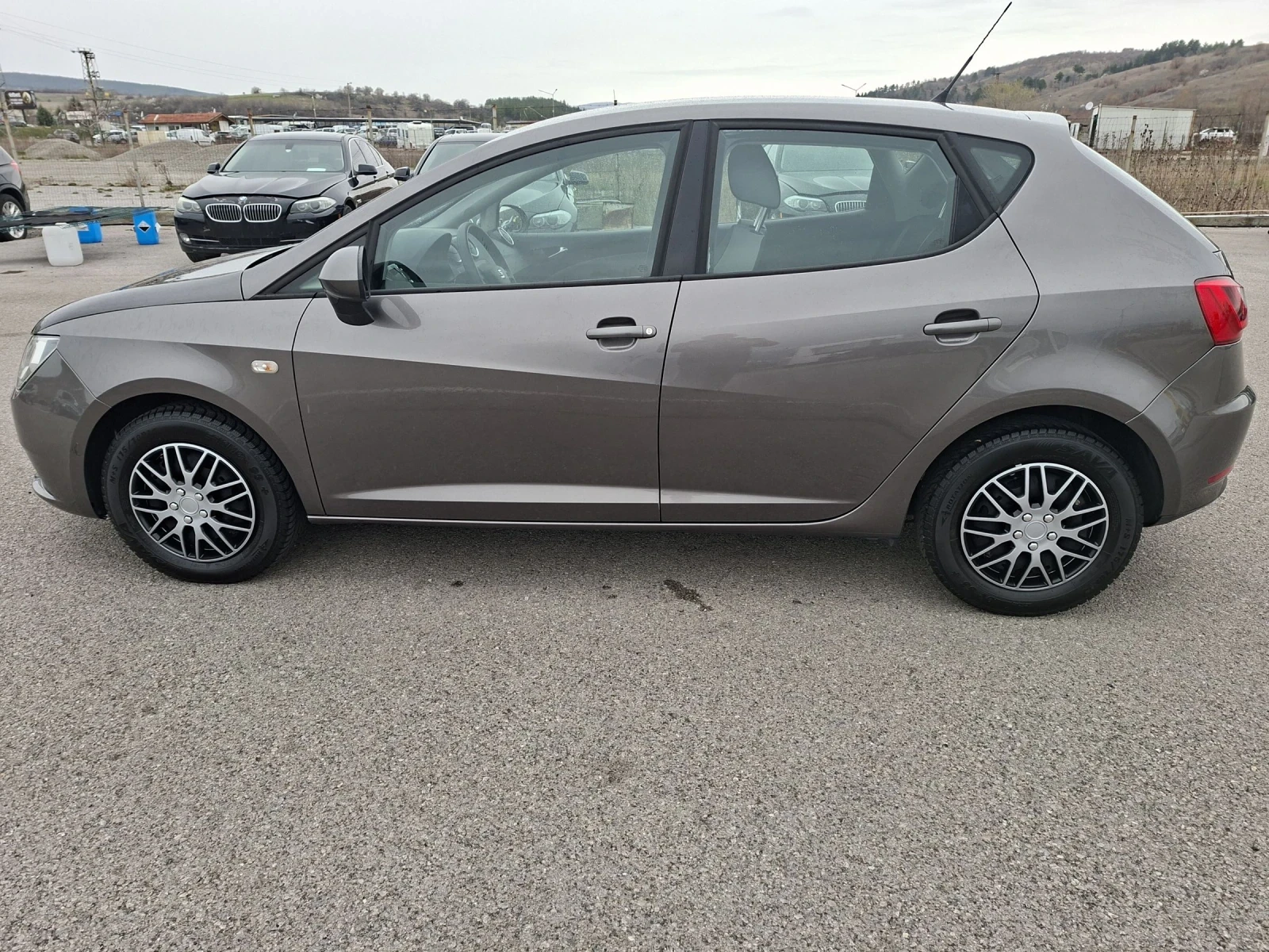 Seat Ibiza 1, 4D EVRO 6b, снимка 3 - Автомобили и джипове - 54042871