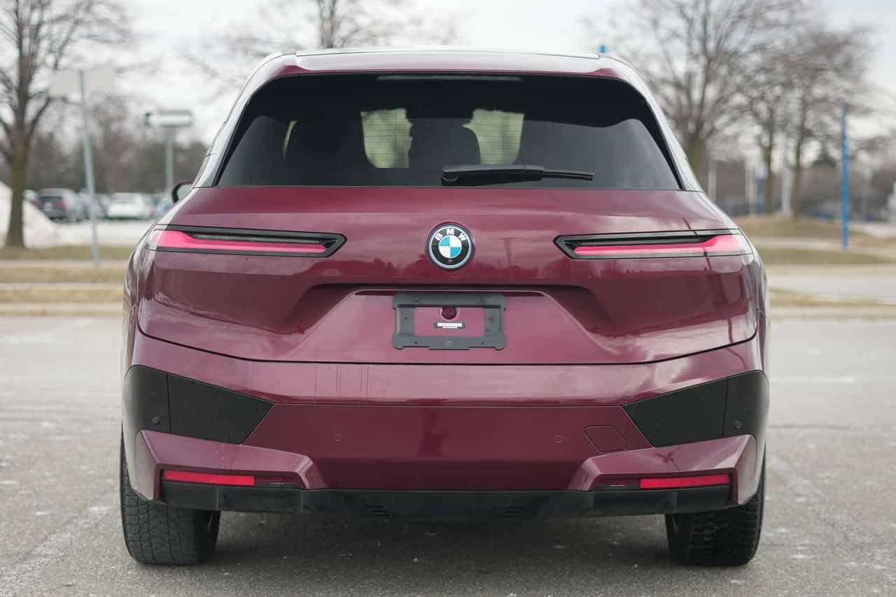 BMW iX * xDrive50 * 360 * PANO * ПОДГРЕВИ * ПАМЕТ, снимка 4 - Автомобили и джипове - 54098748