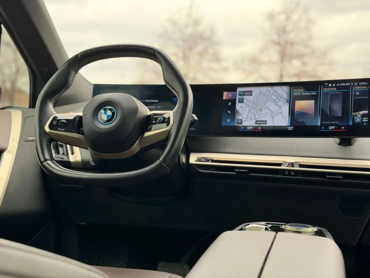 BMW iX * xDrive50 * 360 * PANO * ПОДГРЕВИ * ПАМЕТ, снимка 9 - Автомобили и джипове - 54098748