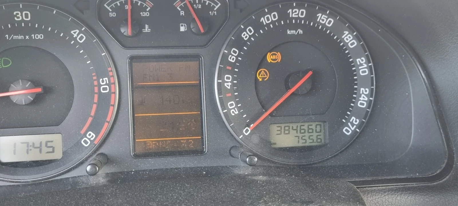 Skoda Superb, снимка 4 - Автомобили и джипове - 54114396