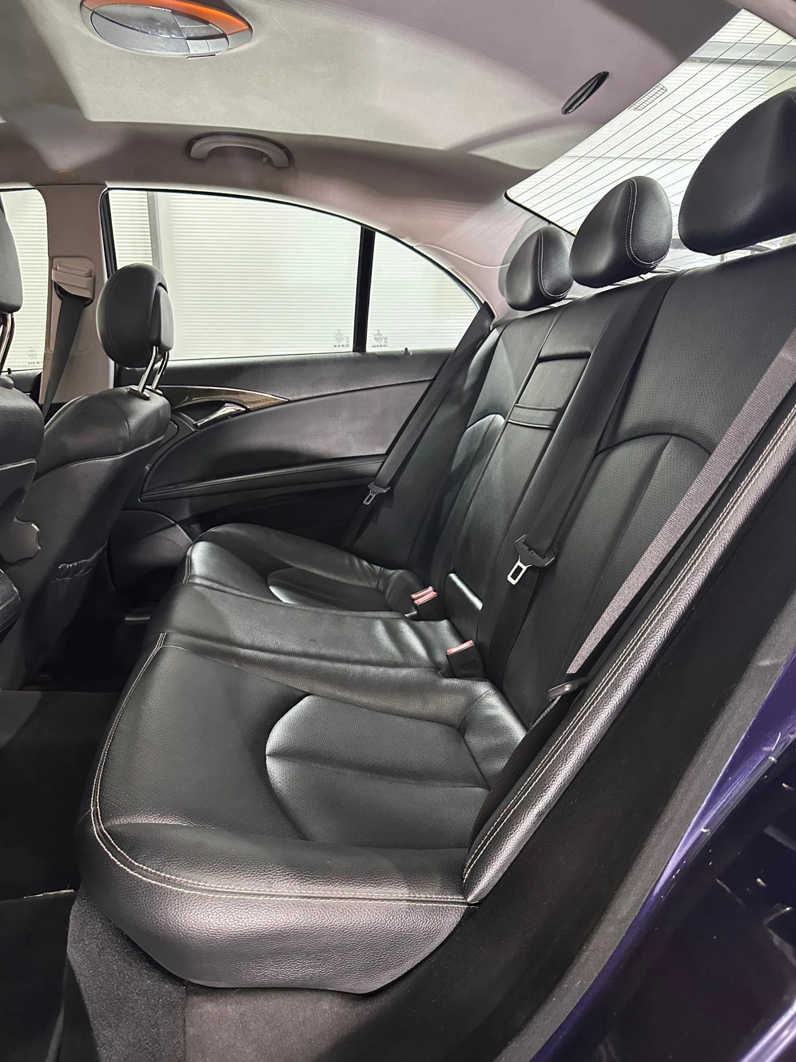 Mercedes-Benz E 320 Face* Auto* Avangarde  | Mobile.bg � ����������� 10