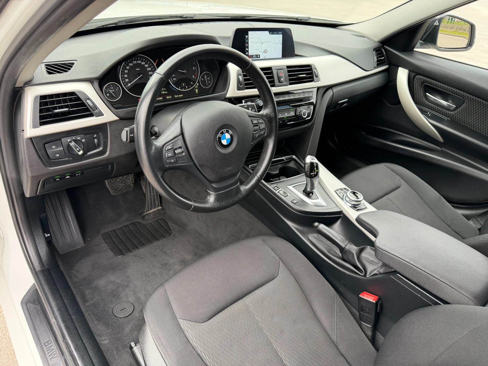 BMW 320 d 16d FACELIFT FULL LED АВТОМАТ ПАРКТРОНИК TOP, снимка 8 - Автомобили и джипове - 54382882