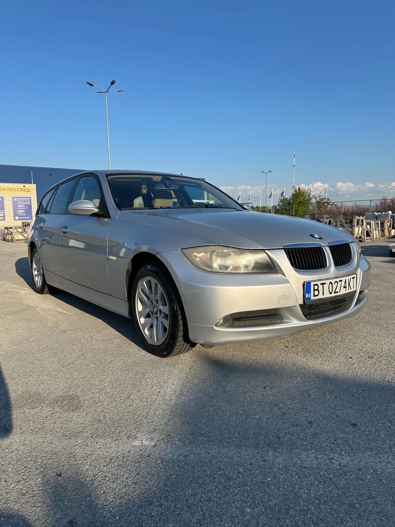 BMW 320