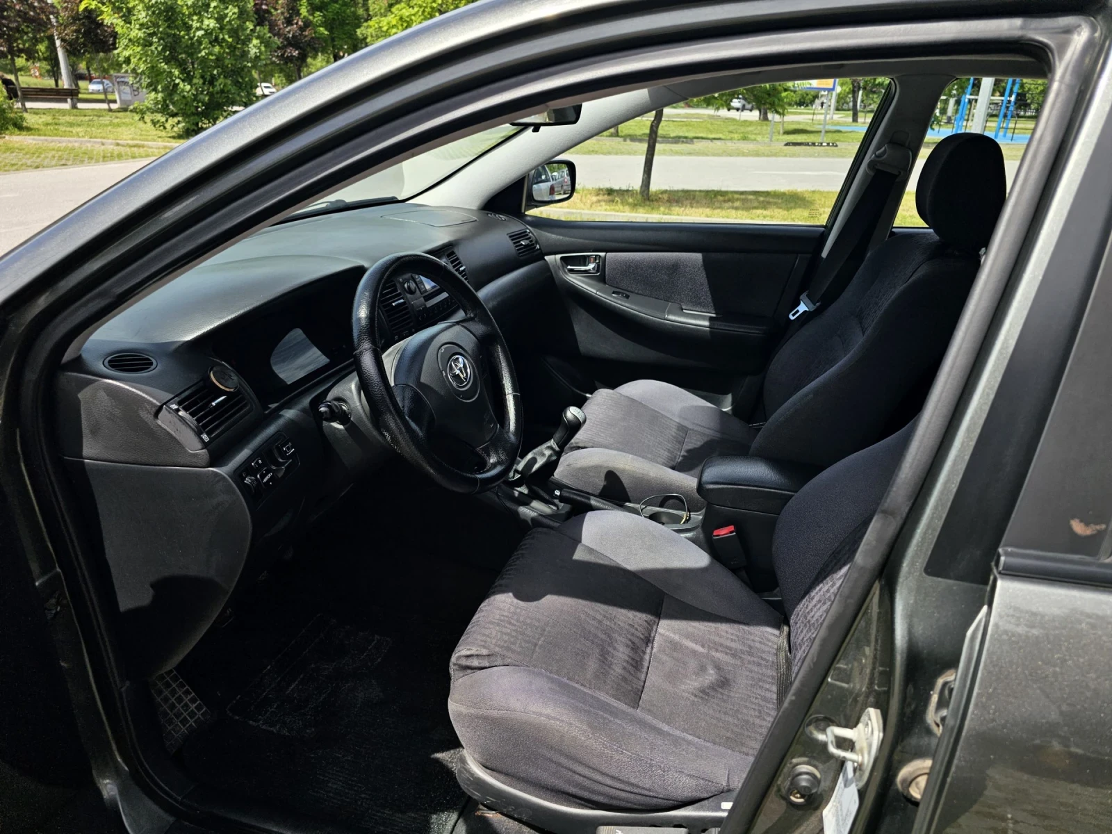Toyota Corolla 1.4 газ, снимка 5 - Автомобили и джипове - 54519142