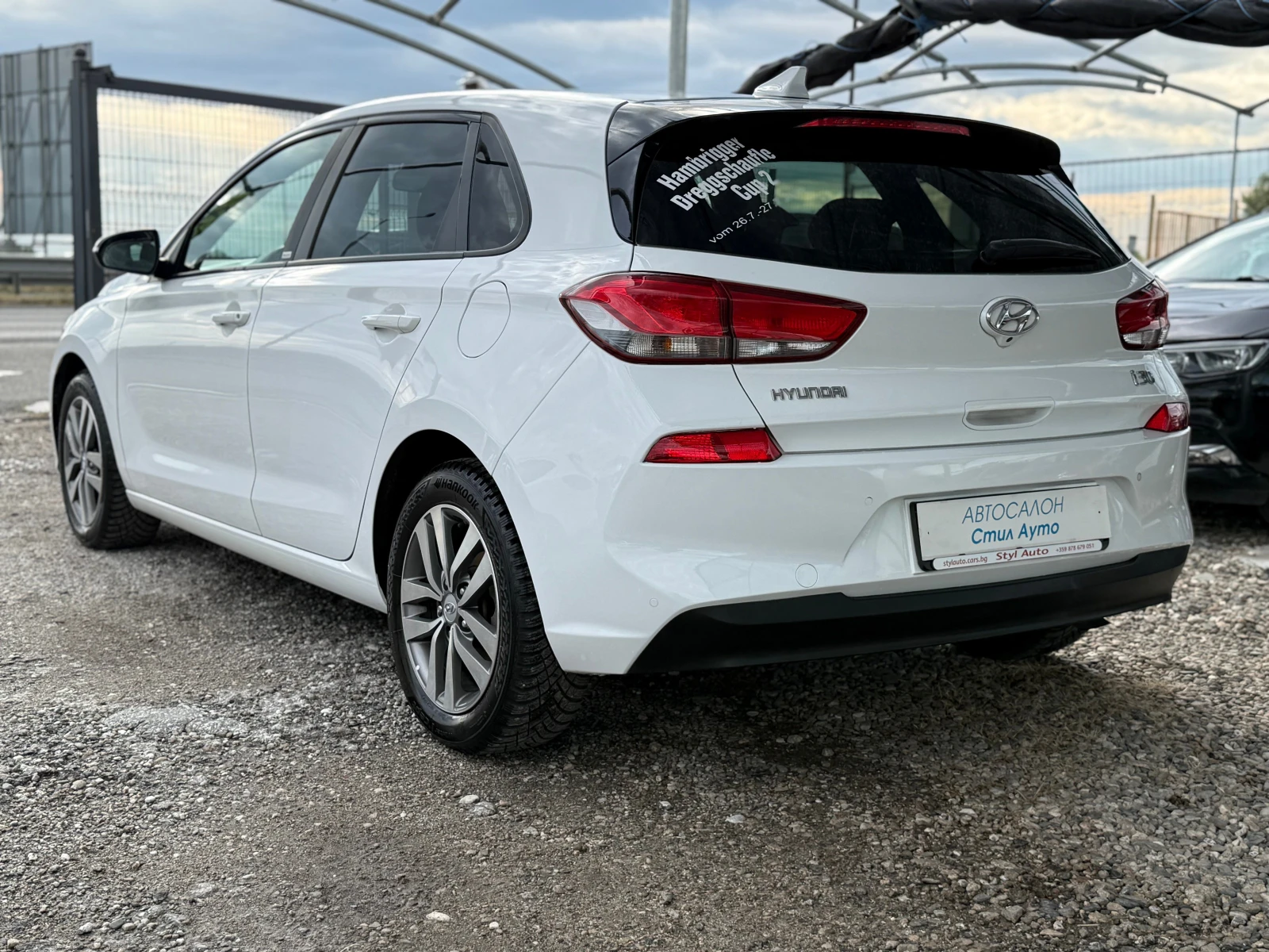 Hyundai I30 1.4 i, снимка 4 - Автомобили и джипове - 54633767
