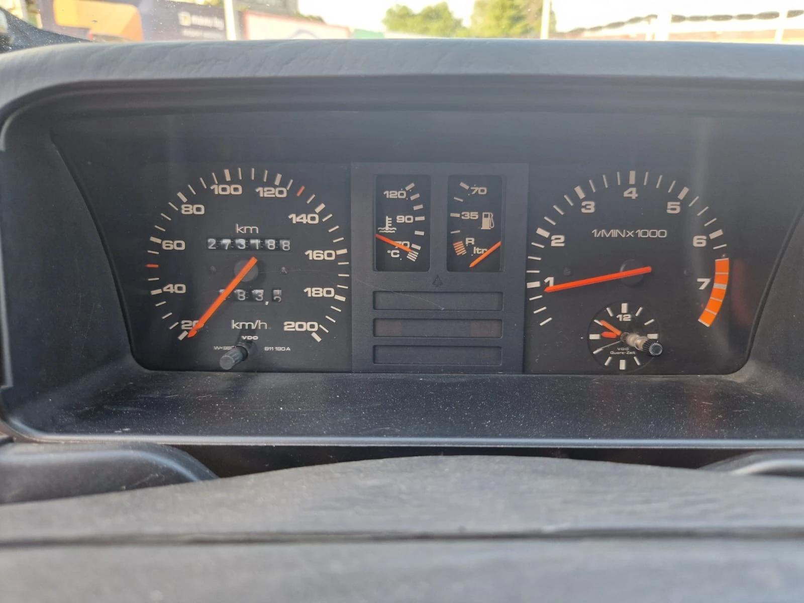 Audi 80 1.8 MI, снимка 10 - Автомобили и джипове - 54738317