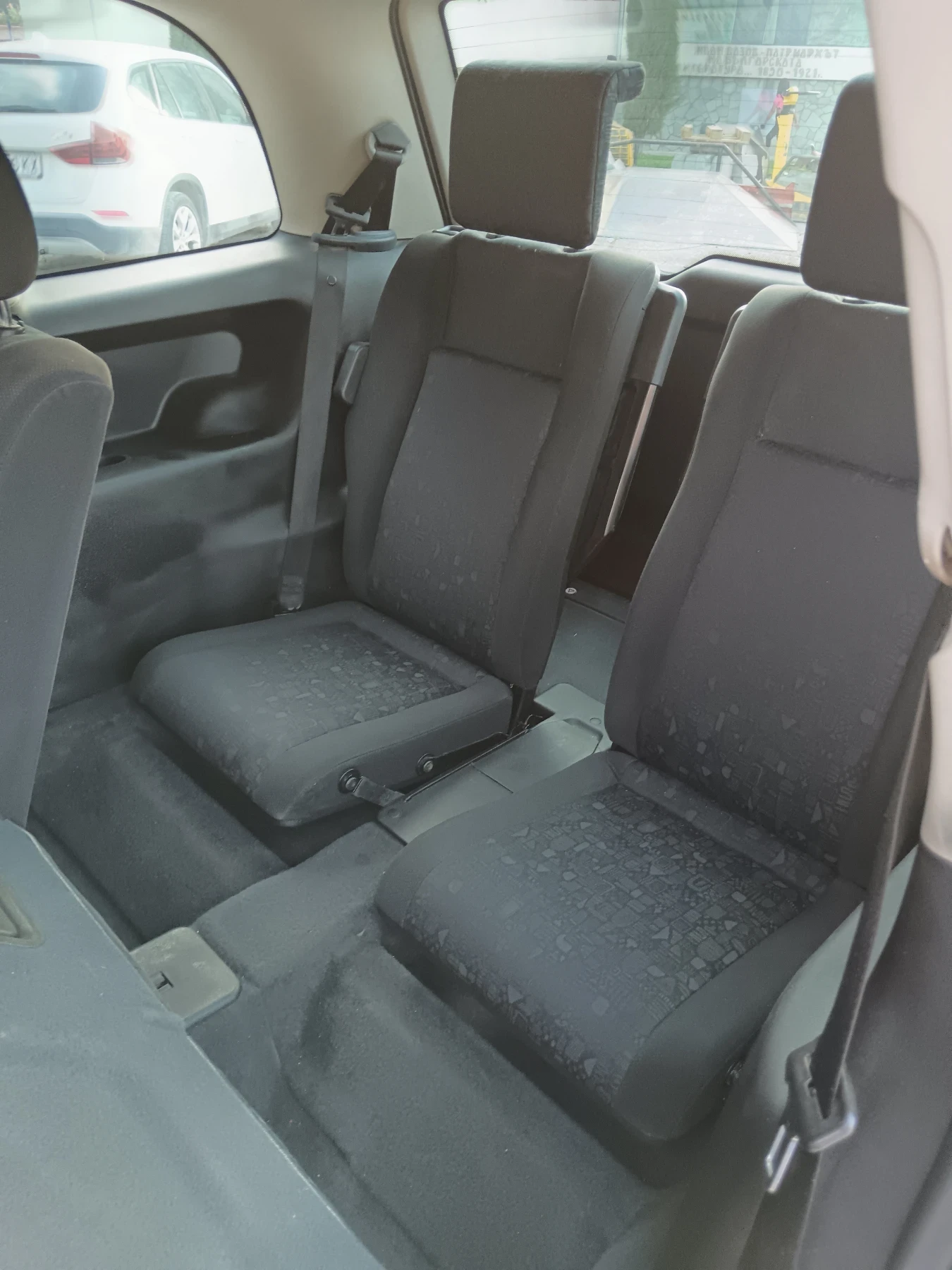 Opel Zafira 2.0Д  101К клима, снимка 15 - Автомобили и джипове - 54801534