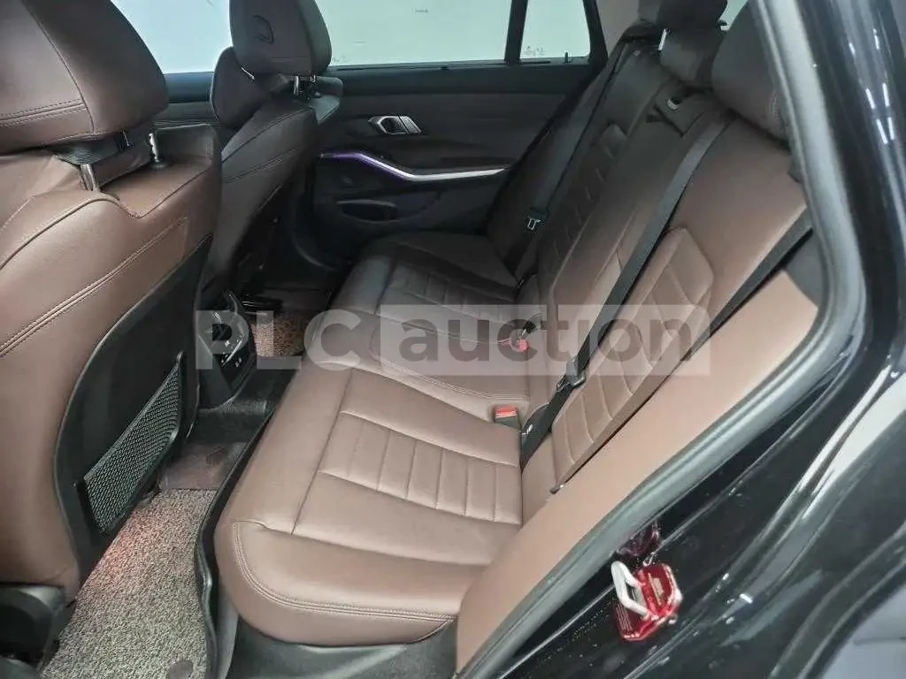 BMW 320 d | КАМЕРА| DISTRONIC| ПОДГРЕВ| ВКЛ.ТЕХНОТЕСТ, снимка 13 - Автомобили и джипове - 54822478