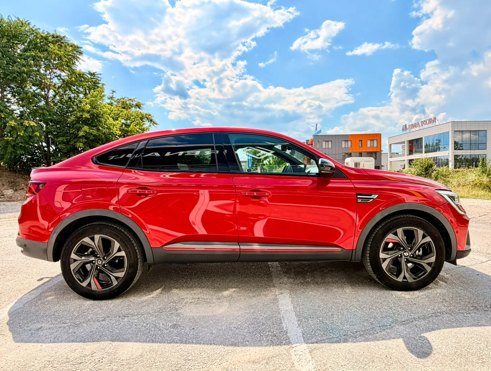 Renault Arkana E-TECH RS line 42.000km, снимка 3 - Автомобили и джипове - 55155832