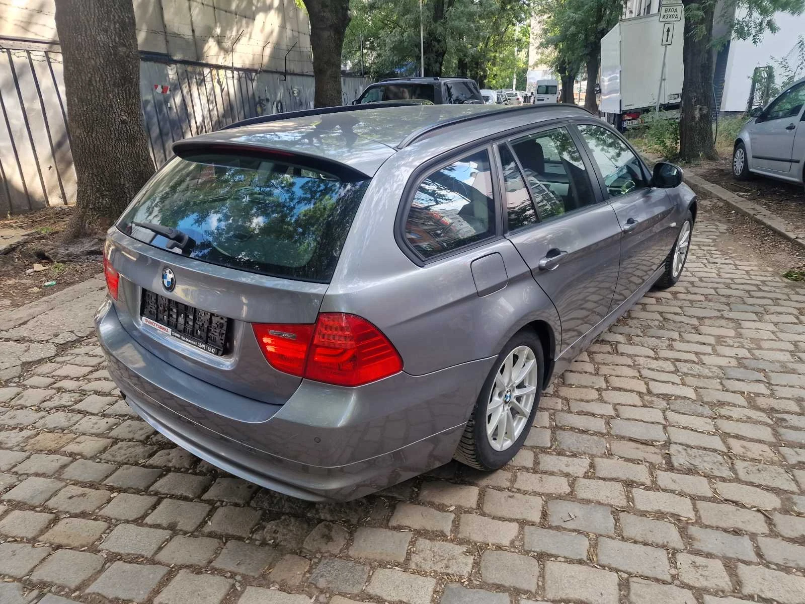 BMW 318, снимка 3 - Автомобили и джипове - 55258357