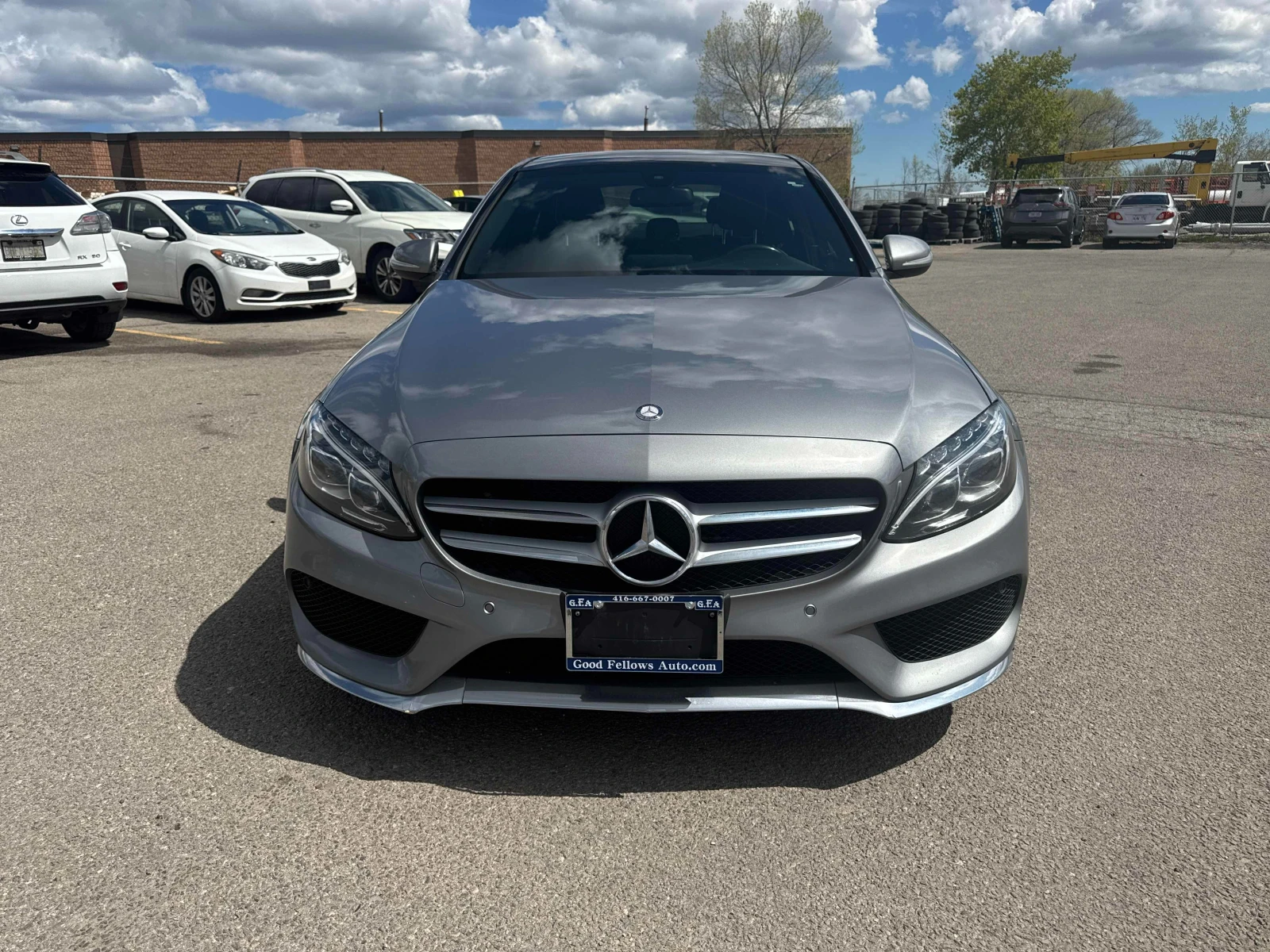 Mercedes-Benz C 400 Burmester * AMG Line * АвтоКредит * (ЦЕНА ДО БГ), снимка 2 - Автомобили и джипове - 55502649