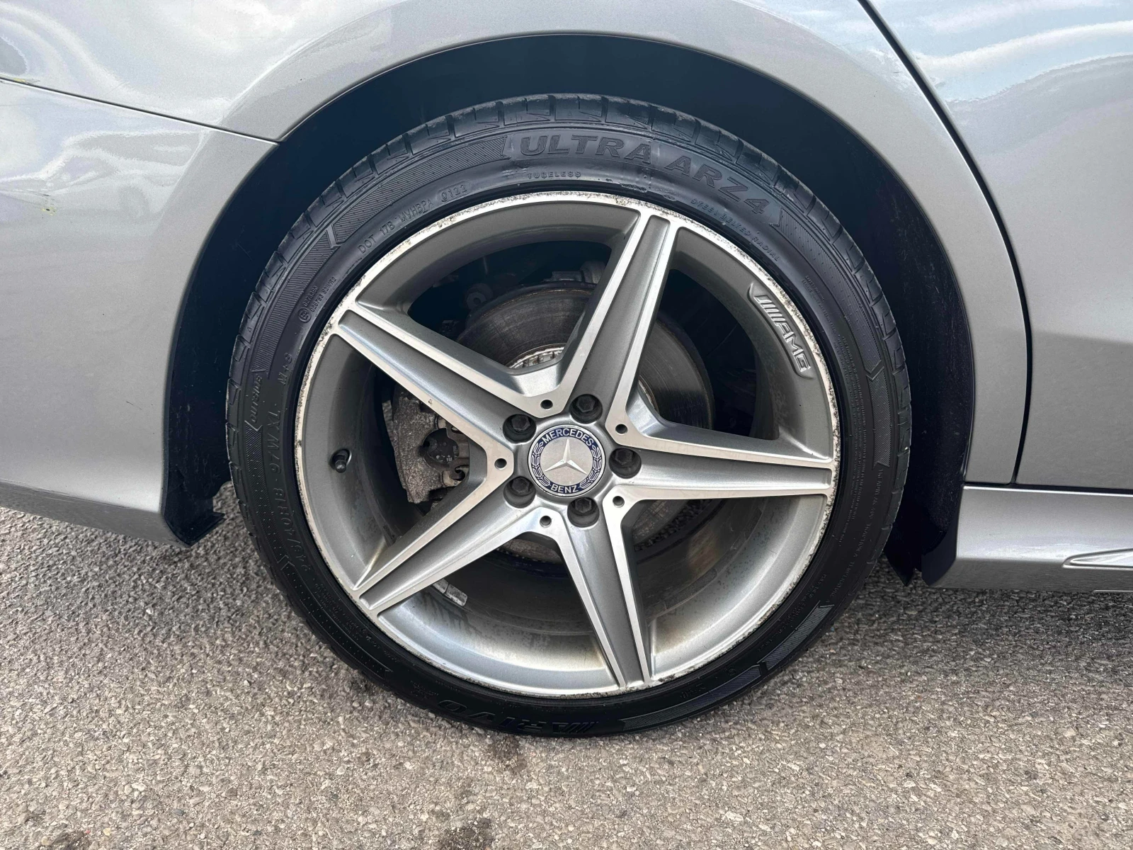Mercedes-Benz C 400 Burmester * AMG Line * АвтоКредит * (ЦЕНА ДО БГ), снимка 8 - Автомобили и джипове - 55502649