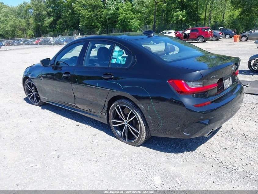 BMW 330 xDrive* M-SPORT* HARMAN KARDON* HEAD UP | Mobile.bg � ����������� 3