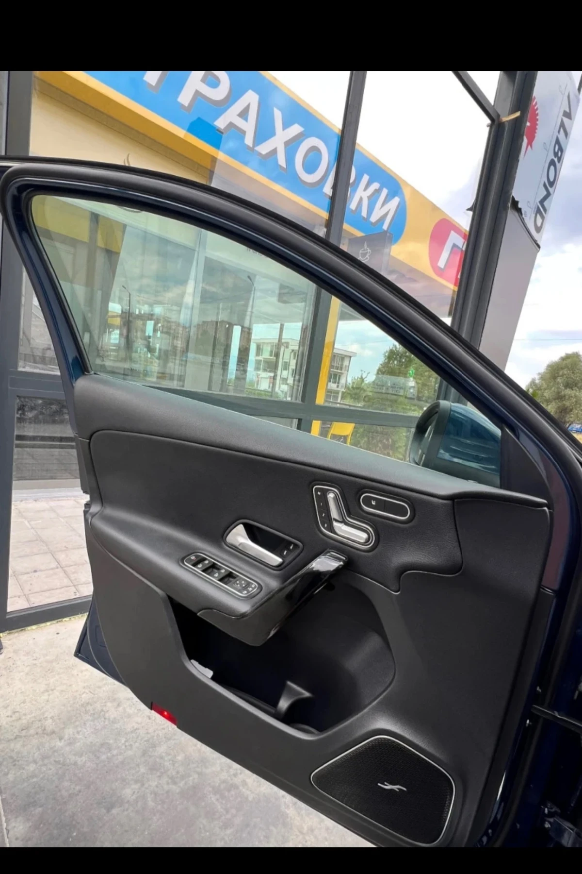 Mercedes-Benz A 180, снимка 15 - Автомобили и джипове - 55710867