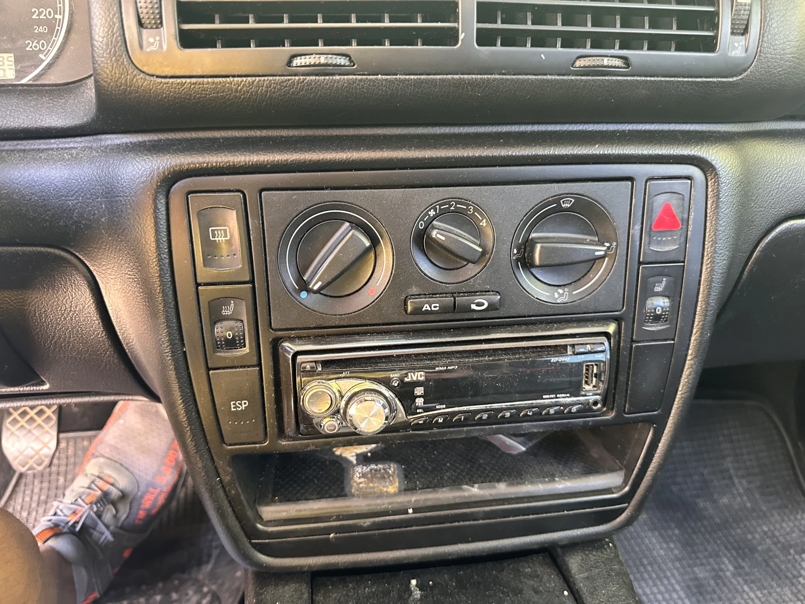 VW Passat, снимка 9 - Автомобили и джипове - 55749358