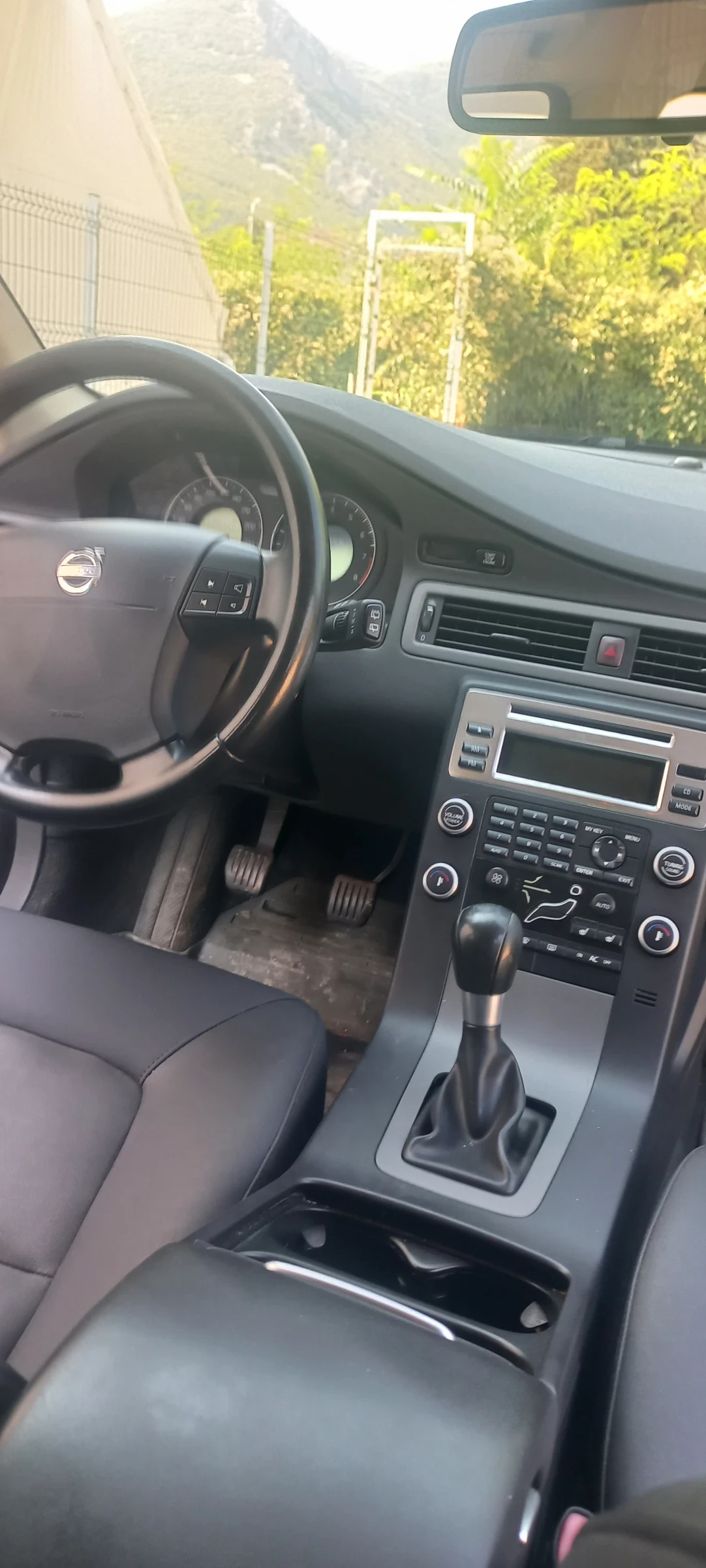 Volvo V70 2.0F, снимка 7 - Автомобили и джипове - 56153396