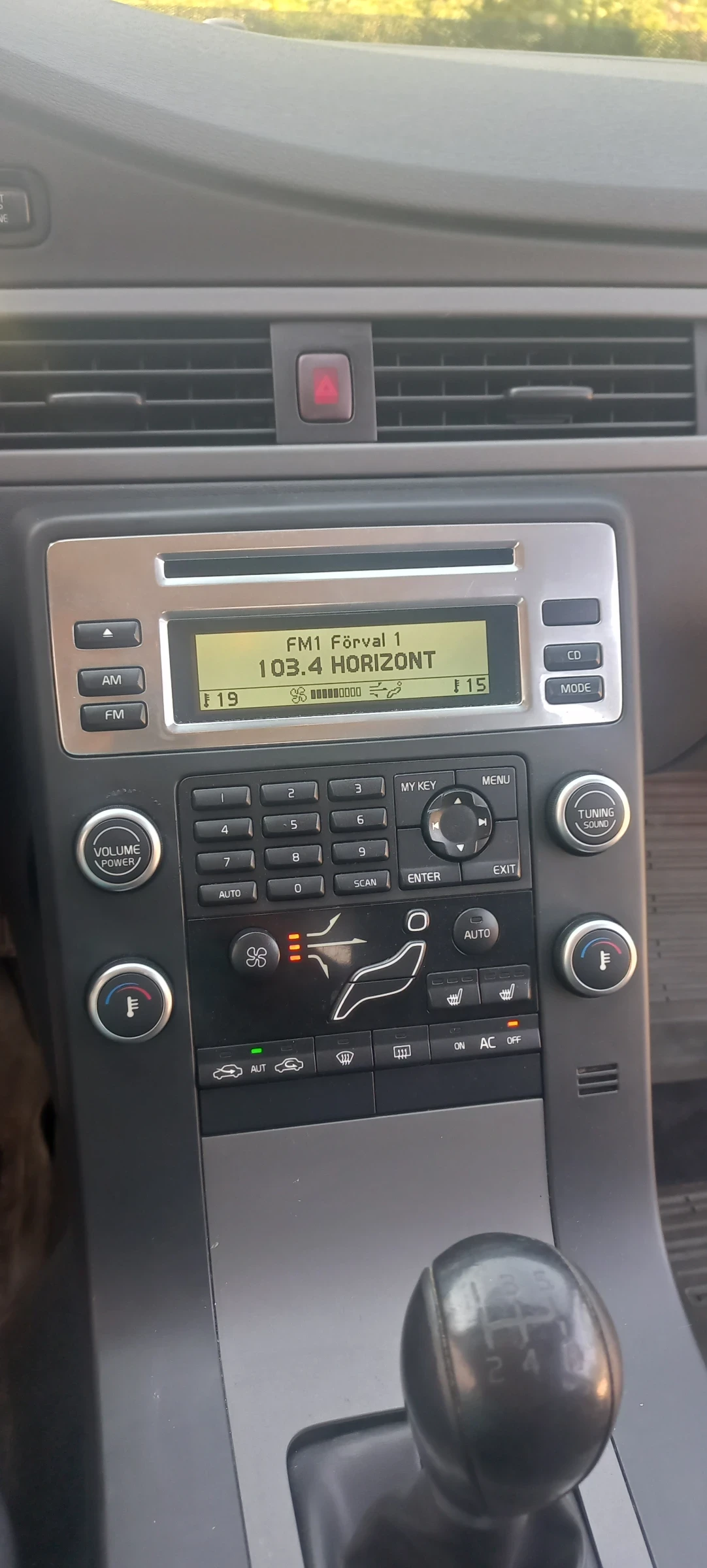 Volvo V70 2.0F, снимка 8 - Автомобили и джипове - 56153396