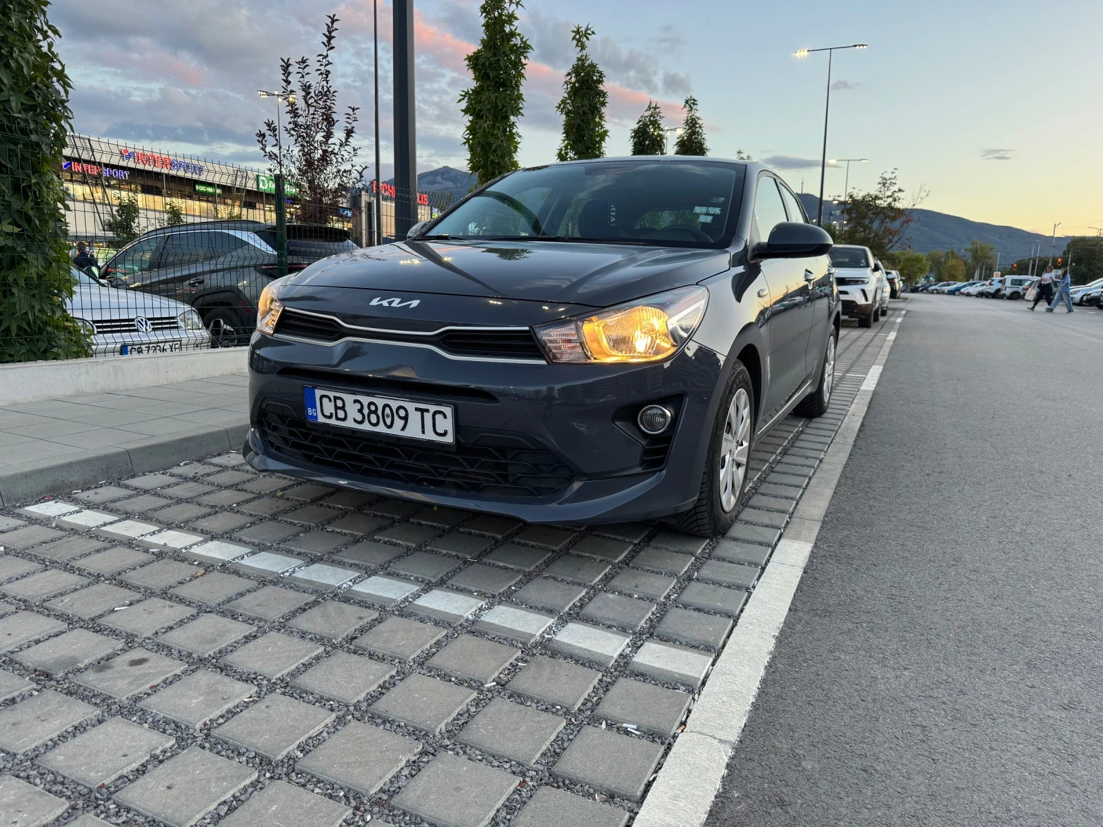 Kia Rio 1.2 cvvt, снимка 3 - Автомобили и джипове - 56343475