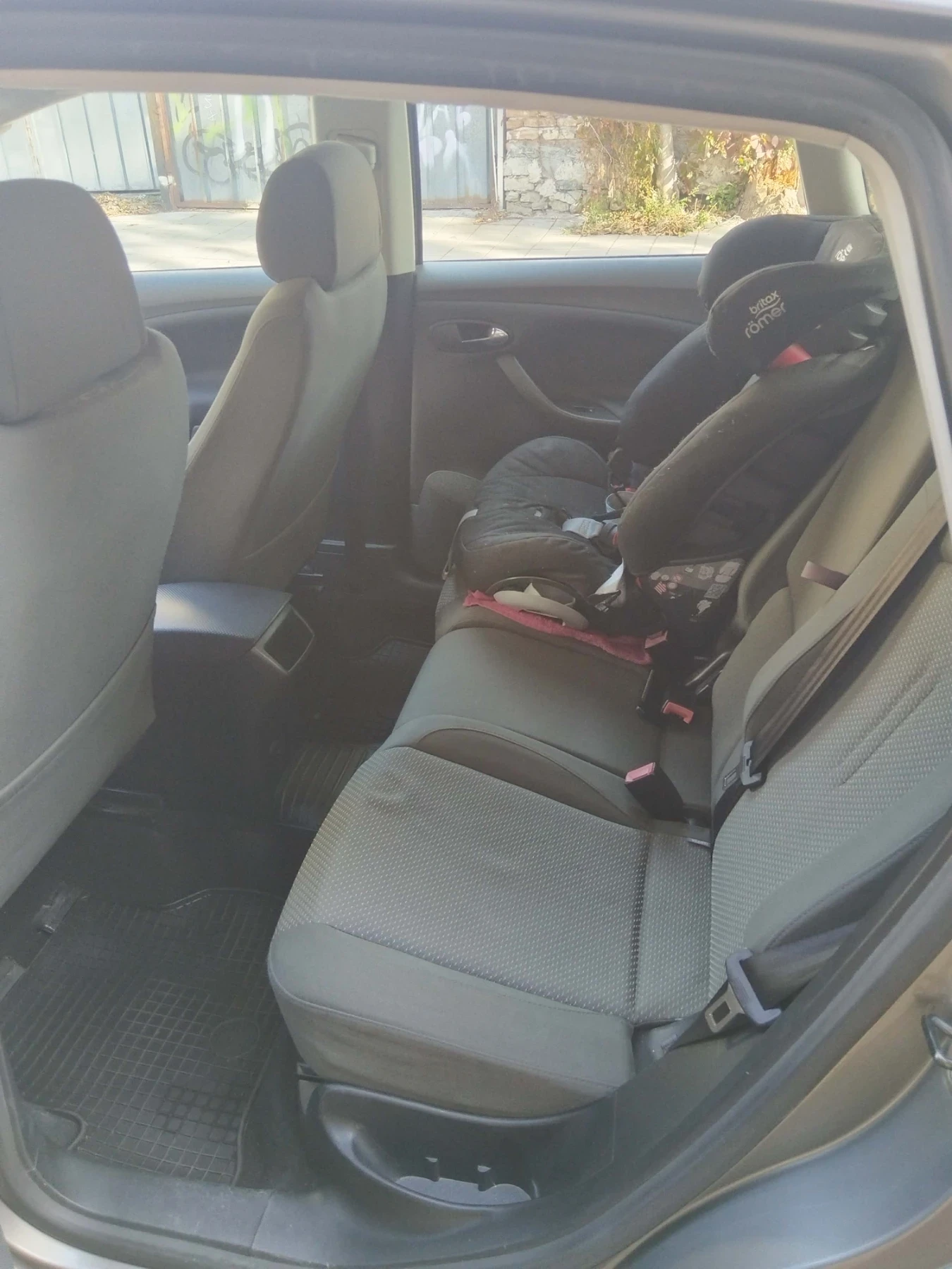 Seat Altea 1.9 TDI, снимка 8 - Автомобили и джипове - 56625511