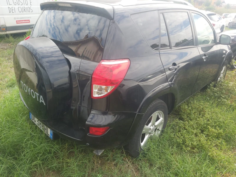 Toyota Rav4 2.2D, снимка 3 - Автомобили и джипове - 47450482