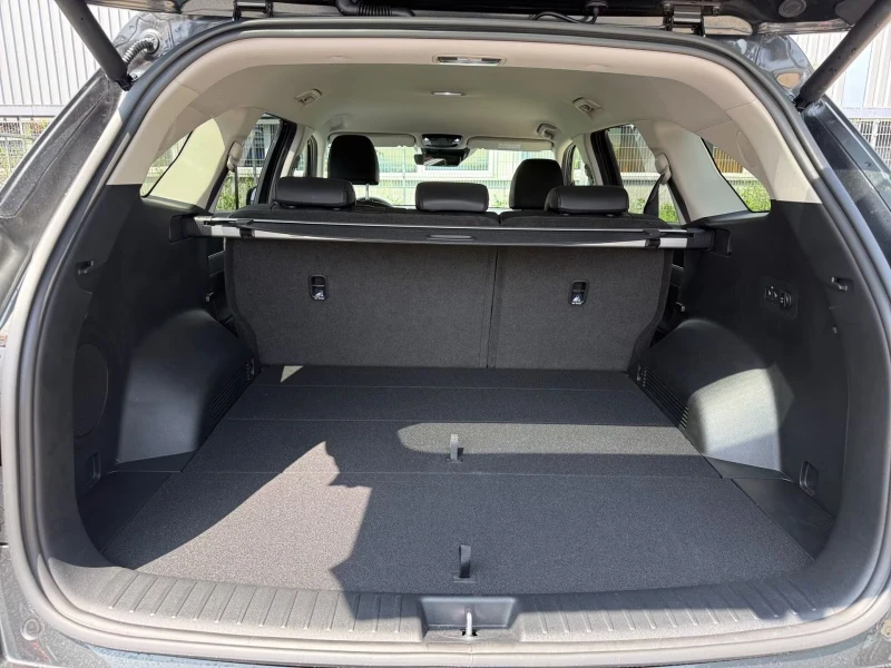 Kia Sorento 1.6/SPIRIT/215HP/HYBRID/CRPLAY/AMBI/L.ASS/453fpr, снимка 8 - Автомобили и джипове - 51114441