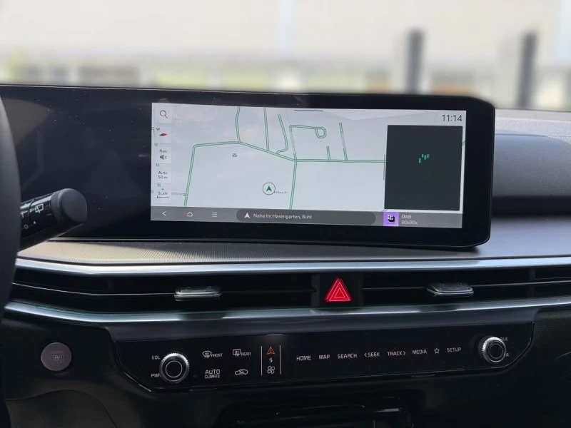 Kia Sorento 1.6/SPIRIT/215HP/HYBRID/CRPLAY/AMBI/L.ASS/453fpr, снимка 12 - Автомобили и джипове - 51114441