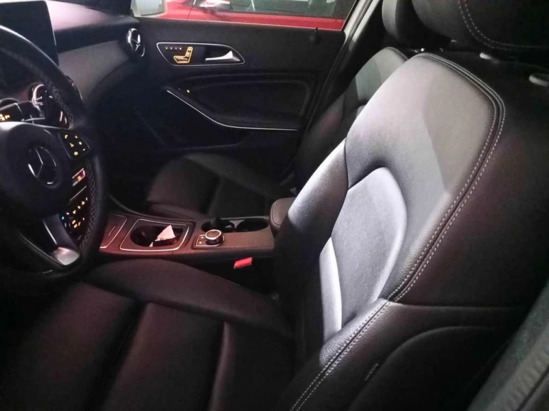 Mercedes-Benz GLA * 250 * CARFAX * БЕЗ ПЪРВОНАЧАЛНА ВНОСКА, снимка 5 - Автомобили и джипове - 53220188