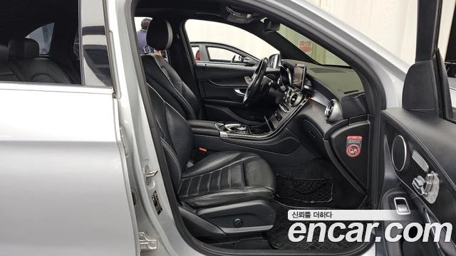 Mercedes-Benz GLC 220, снимка 11 - Автомобили и джипове - 56077612