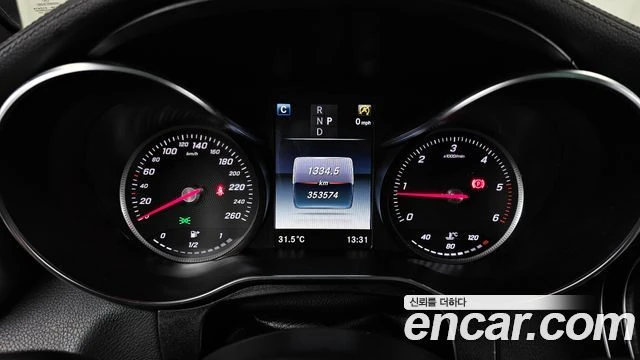 Mercedes-Benz GLC 220, снимка 8 - Автомобили и джипове - 56077612