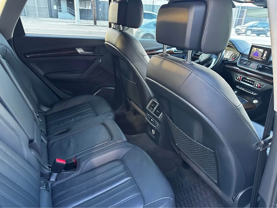 Audi Q5 2.0T PREMIUM SPORT UTILIY 4D - изображение 2