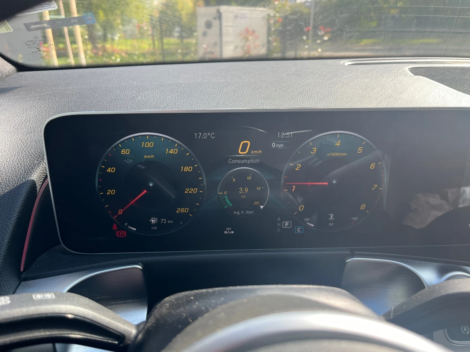 Mercedes-Benz GLB 250 4MATIC - изображение 9