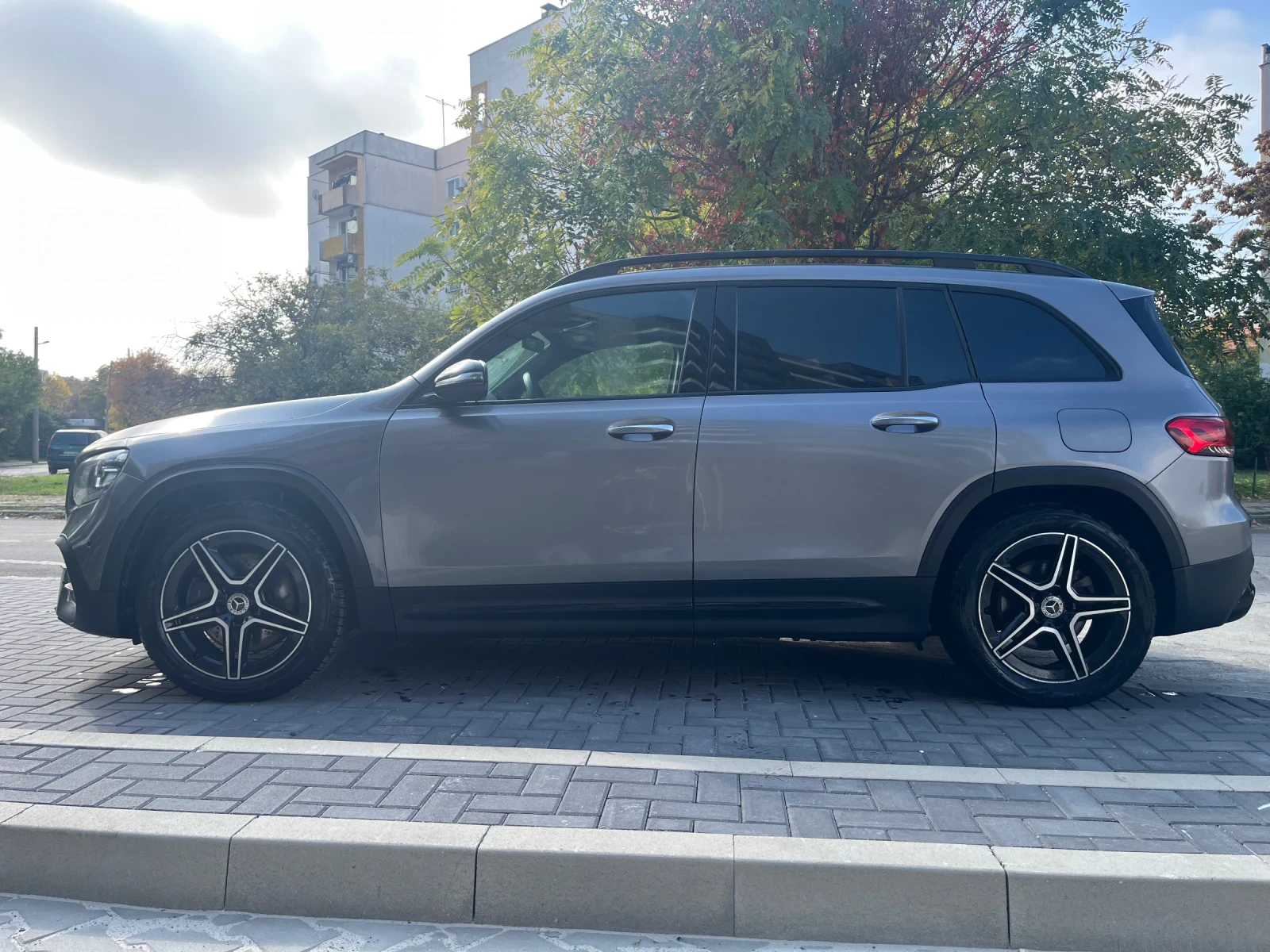 Mercedes-Benz GLB 250 4MATIC - изображение 2